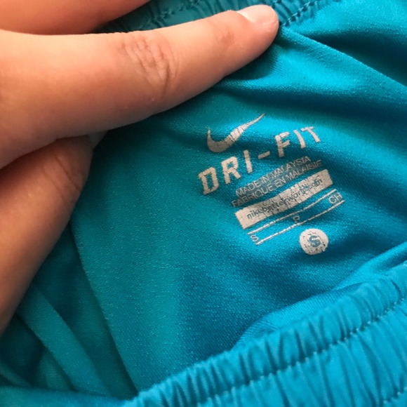 Nike Dri-Fit running shorts - Picture 2 of 2